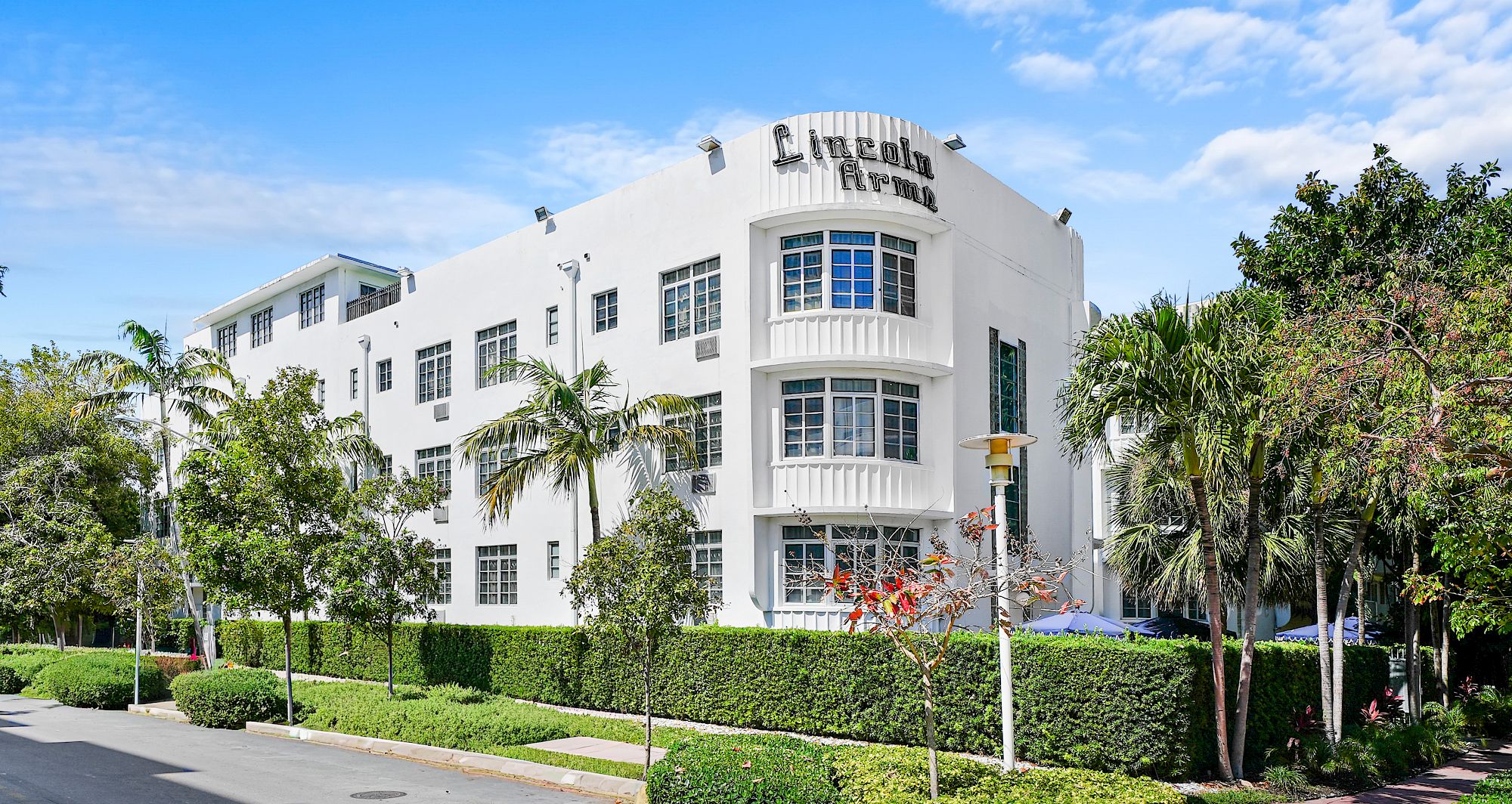 Lincoln Arms Suites